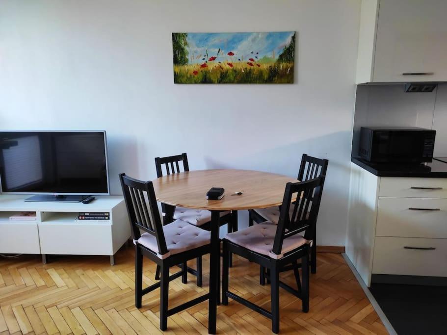 Plac Bankowy - Ogrod Saski - Metro Appartement *